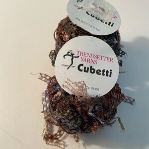 Trendsetters Yarn Cubetti